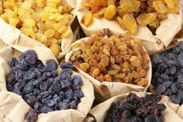 葡萄干一次吃多少為好 葡萄干會(huì)不會(huì)上火 葡萄干一次吃多少為好 葡萄干會(huì)不會(huì)上火