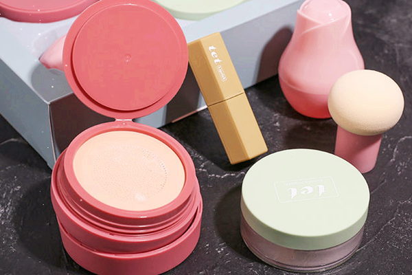 氣墊bb霜能涂在眼周嗎 氣墊bb霜打開了一年還能用嗎 氣墊bb霜能涂在眼周嗎 氣墊bb霜打開了一年還能用嗎