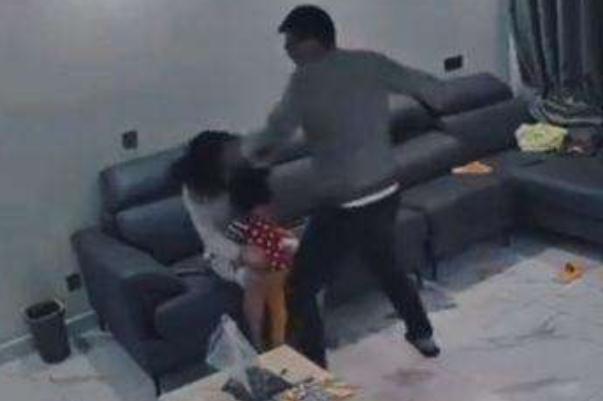 家暴法律如何判刑 疑似被高管家暴女子:懷孕時也被打 家暴法律如何判刑 疑似被高管家暴女子:懷孕時也被打