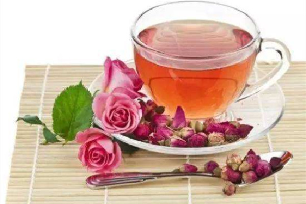 玫瑰花泡水是花朵好還是花苞好 玫瑰花泡水是藍(lán)色的能喝嗎 玫瑰花泡水是花朵好還是花苞好 玫瑰花泡水是藍(lán)色的能喝嗎