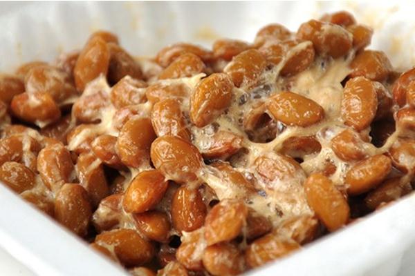 納豆會(huì)引起尿酸高嗎 尿酸偏高的人能吃納豆嗎 納豆會(huì)引起尿酸高嗎 尿酸偏高的人能吃納豆嗎