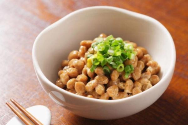 納豆對人身體有什么好處 納豆對人體的危害 納豆對人身體有什么好處 納豆對人體的危害