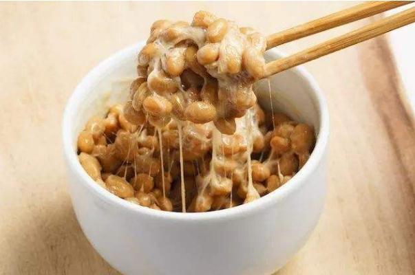納豆會(huì)引起尿酸高嗎 尿酸偏高的人能吃納豆嗎 納豆會(huì)引起尿酸高嗎 尿酸偏高的人能吃納豆嗎