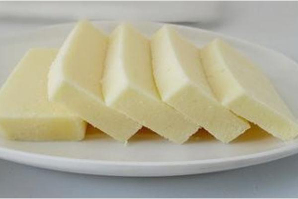 奶豆腐的簡易吃法 奶豆腐怎么做出來的 奶豆腐的簡易吃法 奶豆腐怎么做出來的