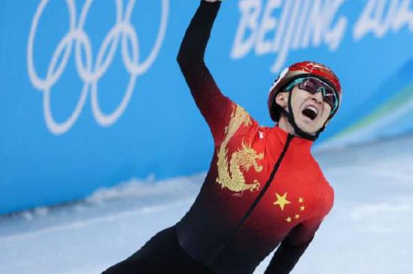 武大靖奪冠后哭了說非常解氣 武大靖是什么項目的運動員 武大靖奪冠后哭了說非常解氣 武大靖是什么項目的運動員