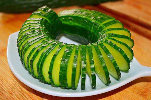 黃瓜能不能生吃 黃瓜生吃有什么好處 黃瓜能不能生吃 黃瓜生吃有什么好處