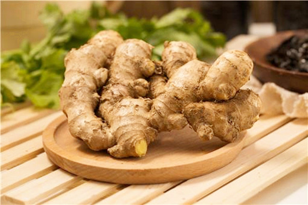 生姜可以泡腳嗎 生姜泡腳幾天一次為好 生姜可以泡腳嗎 生姜泡腳幾天一次為好