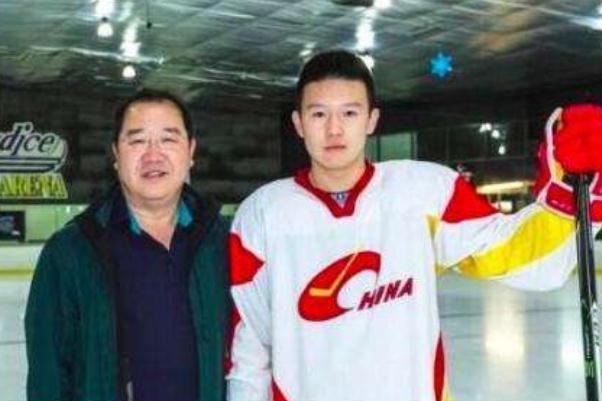 英達(dá)兒子英如鏑今天冬奧會(huì)上場(chǎng) 冰球比賽中每隊(duì)上場(chǎng)幾人 英達(dá)兒子英如鏑今天冬奧會(huì)上場(chǎng) 冰球比賽中每隊(duì)上場(chǎng)幾人