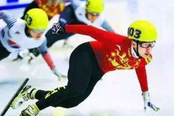 武大靖第1雙輪滑鞋是父親2個月工資 冰刀鞋價格