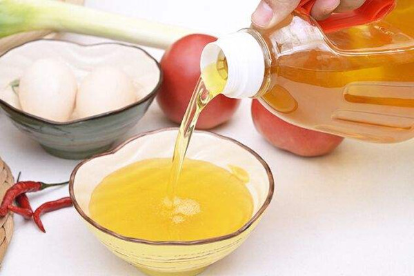 花生油會變質(zhì)嗎 花生油變質(zhì)是什么樣子 花生油會變質(zhì)嗎 花生油變質(zhì)是什么樣子