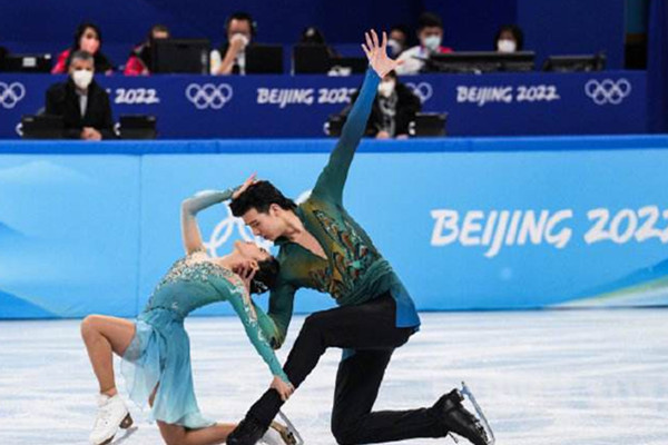 王詩(shī)玥柳鑫宇把中國(guó)風(fēng)穿在身上 花樣滑冰雙人滑是什么 王詩(shī)玥柳鑫宇把中國(guó)風(fēng)穿在身上 花樣滑冰雙人滑是什么