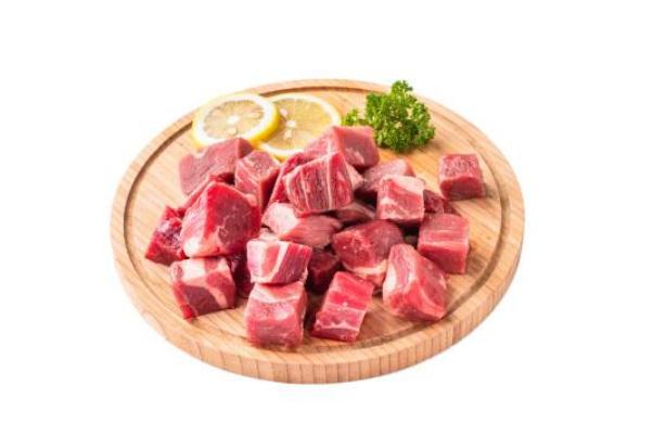 牛腩的脂肪含量高嗎 牛腩的嘌呤高嗎 牛腩的脂肪含量高嗎 牛腩的嘌呤高嗎