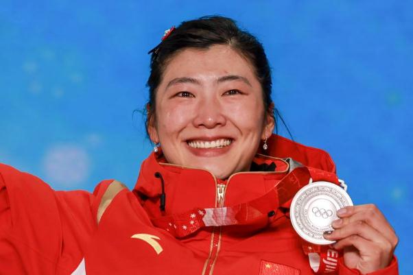 谷愛凌蘇翊鳴再登場徐夢桃沖金 滑雪穿什么衣服合適 谷愛凌蘇翊鳴再登場徐夢桃沖金 滑雪穿什么衣服合適