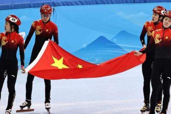 安賢洙說(shuō)掌聲無(wú)關(guān)獎(jiǎng)牌顏色 短道速滑姑娘們領(lǐng)獎(jiǎng) 安賢洙說(shuō)掌聲無(wú)關(guān)獎(jiǎng)牌顏色 短道速滑姑娘們領(lǐng)獎(jiǎng)