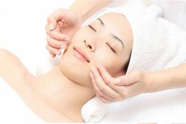 面部排毒會(huì)長痘痘嗎 為什么皮膚不好的人要經(jīng)常做臉部排毒 面部排毒會(huì)長痘痘嗎 為什么皮膚不好的人要經(jīng)常做臉部排毒