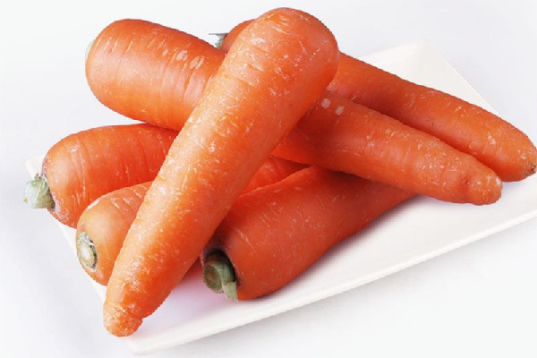 胡蘿卜有哪些維生素 胡蘿卜對(duì)眼睛的功效和作用 胡蘿卜有哪些維生素 胡蘿卜對(duì)眼睛的功效和作用