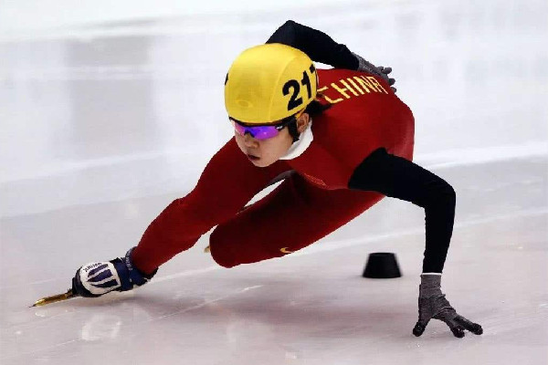 武大靖安慰孫龍:我們要給他鼓勵(lì) 短道速滑是怎么分跑道的 武大靖安慰孫龍:我們要給他鼓勵(lì) 短道速滑是怎么分跑道的
