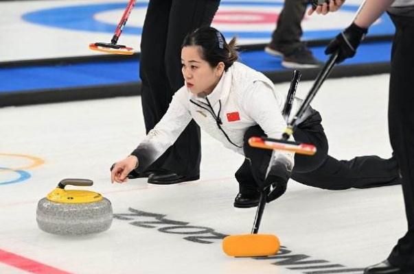 中國女子冰壺戰(zhàn)勝加拿大隊 冰壺的刷子起什么作用