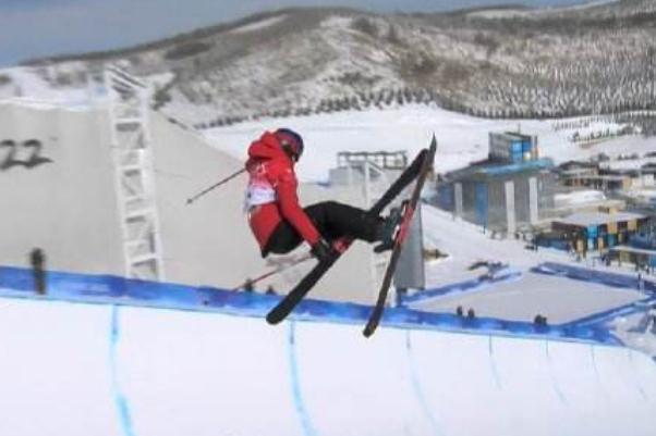 谷愛凌第2輪95.25分繼續(xù)領(lǐng)跑 滑雪比賽怕下雪嗎 谷愛凌第2輪95.25分繼續(xù)領(lǐng)跑 滑雪比賽怕下雪嗎