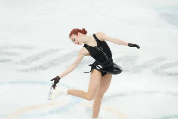 特魯索娃五個(gè)四周跳嗨翻賽場 四周跳的難度 特魯索娃五個(gè)四周跳嗨翻賽場 四周跳的難度