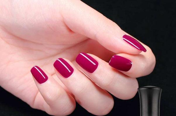 水性指甲油碰水會掉嗎 水性指甲油為什么干不了 水性指甲油碰水會掉嗎 水性指甲油為什么干不了