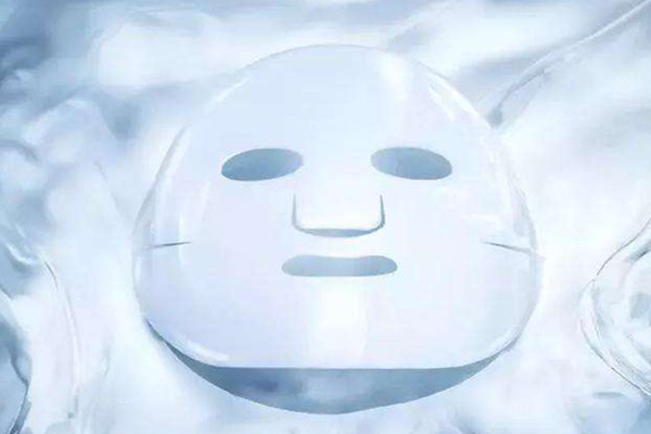 補(bǔ)水面膜有什么功效 補(bǔ)水面膜能收縮毛孔嗎 補(bǔ)水面膜有什么功效 補(bǔ)水面膜能收縮毛孔嗎