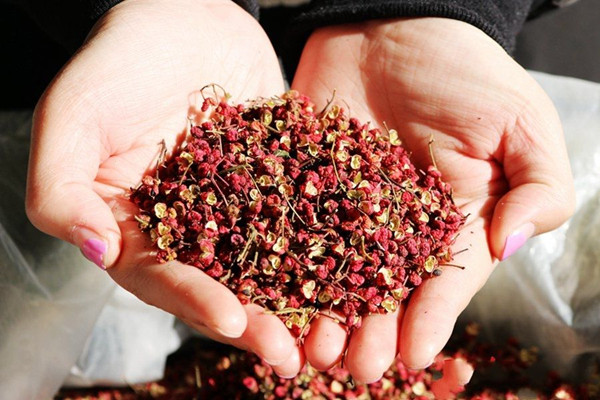 花椒是辛辣食物嗎 花椒是不是發(fā)物 花椒是辛辣食物嗎 花椒是不是發(fā)物