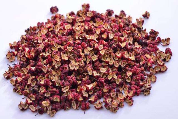 花椒能用來泡腳嗎 花椒泡腳一次泡多長時間 花椒能用來泡腳嗎 花椒泡腳一次泡多長時間