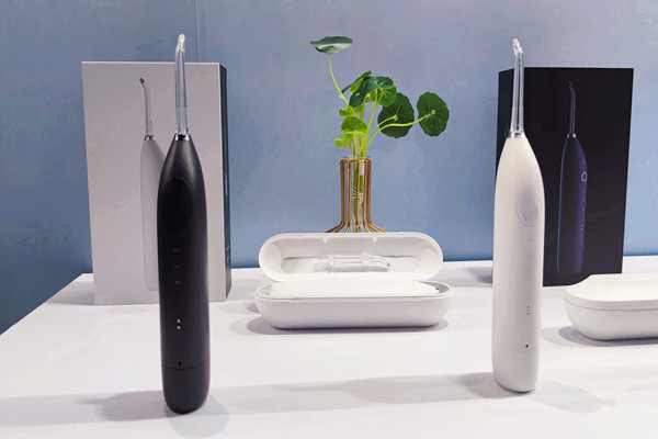 沖牙器用自來(lái)水還是純凈水 沖牙器能放漱口水嗎 沖牙器用自來(lái)水還是純凈水 沖牙器能放漱口水嗎