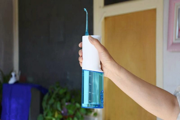 沖牙器可以改善口臭嗎 沖牙器哪些人不能用 沖牙器可以改善口臭嗎 沖牙器哪些人不能用