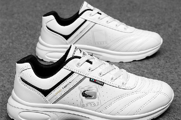 運(yùn)動鞋的舌頭老是要歪怎么辦 運(yùn)動鞋舌頭跑偏是什么原因