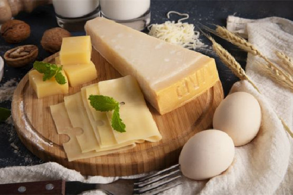 奶酪加熱不融化什么原因 奶酪加熱后為什么咬不爛 奶酪加熱不融化什么原因 奶酪加熱后為什么咬不爛