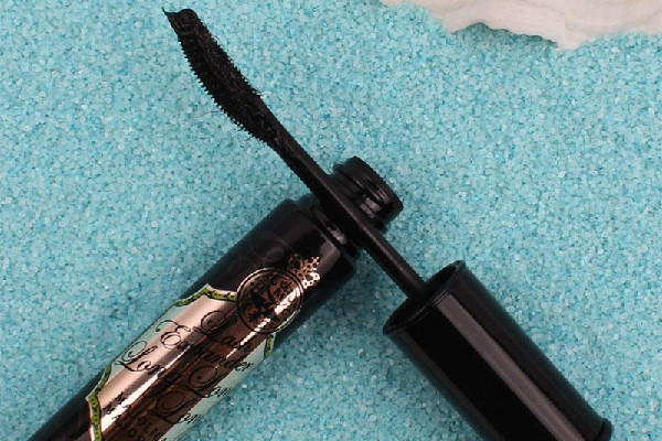 睫毛膏可以帶上高鐵嗎 睫毛膏可以托運嗎 睫毛膏可以帶上高鐵嗎 睫毛膏可以托運嗎