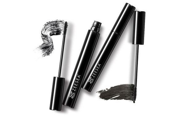 睫毛膏在眼影之前還是之后 睫毛膏的保質(zhì)期一般多久 睫毛膏在眼影之前還是之后 睫毛膏的保質(zhì)期一般多久