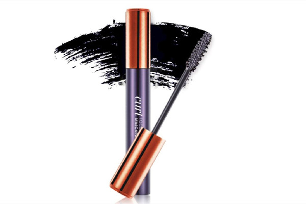 睫毛膏在眼影之前還是之后 睫毛膏的保質(zhì)期一般多久 睫毛膏在眼影之前還是之后 睫毛膏的保質(zhì)期一般多久