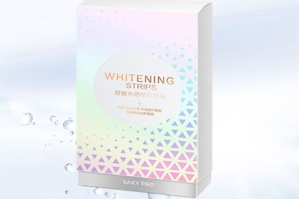 美白牙貼可以貼著睡覺嗎 美白牙貼可以貼在烤瓷牙上嗎