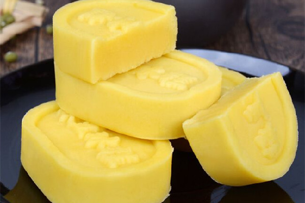 綠豆糕是什么顏色 綠豆糕的功效和作用 綠豆糕是什么顏色 綠豆糕的功效和作用