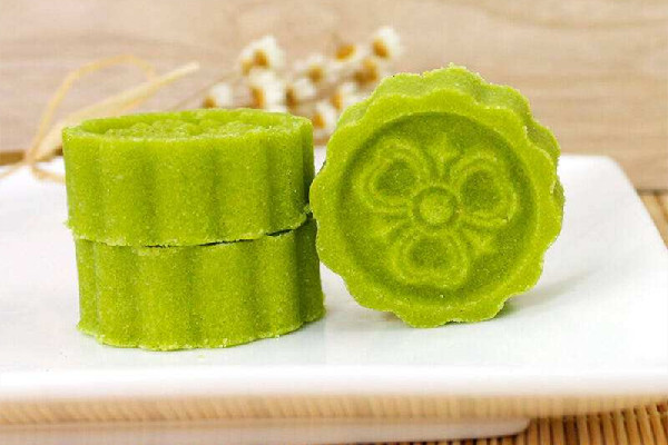 綠豆糕保質(zhì)期是多少天 綠豆糕放冰箱還是常溫下保存 綠豆糕保質(zhì)期是多少天 綠豆糕放冰箱還是常溫下保存