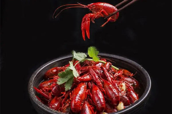 小龍蝦用什么啤酒煮好吃 小龍蝦燉多長時(shí)間入味