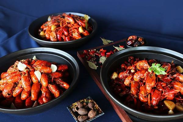 小龍蝦清蒸要多長時間 小龍蝦清蒸怎么做 小龍蝦清蒸要多長時間 小龍蝦清蒸怎么做