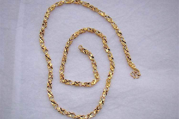 金項鏈怎么分辨真假 金項鏈火燒會變黑嗎 金項鏈怎么分辨真假 金項鏈火燒會變黑嗎