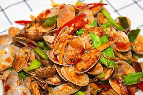 花甲里面的黑色東西能吃嗎 花甲是涼性還是熱性的 花甲里面的黑色東西能吃嗎 花甲是涼性還是熱性的