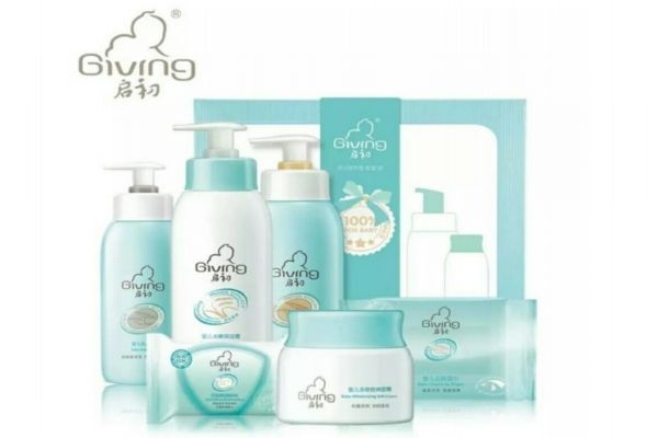 護膚品精華液有必要用嗎 干燥肌膚如何護理 護膚品精華液有必要用嗎 干燥肌膚如何護理