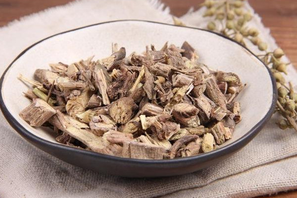 雞屎藤和雞血藤嗎 雞屎藤是用葉子還是用藤 雞屎藤和雞血藤嗎 雞屎藤是用葉子還是用藤