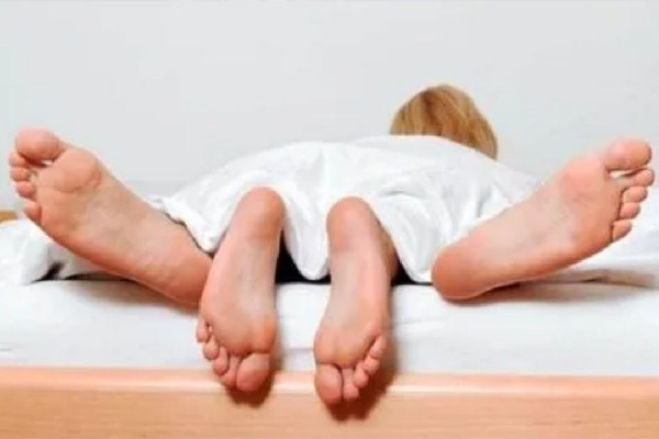 男人性交疼痛是怎么回事 引發(fā)男人性交痛的幾個重要原因 男人性交疼痛是怎么回事 引發(fā)男人性交痛的幾個重要原因