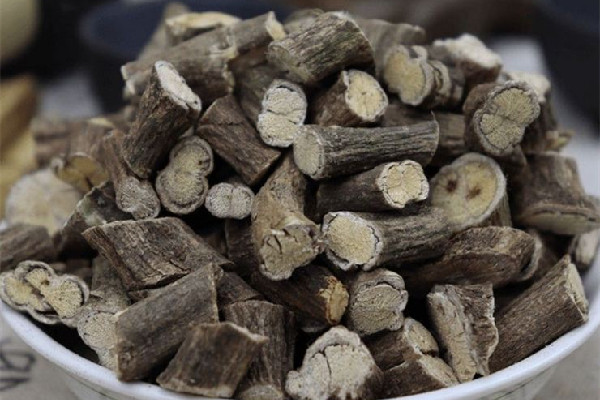 雞屎藤和雞血藤嗎 雞屎藤是用葉子還是用藤 雞屎藤和雞血藤嗎 雞屎藤是用葉子還是用藤