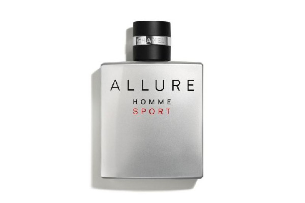 香水怎么噴才是正確的 香水噴在哪里可以持久留香 香水怎么噴才是正確的 香水噴在哪里可以持久留香