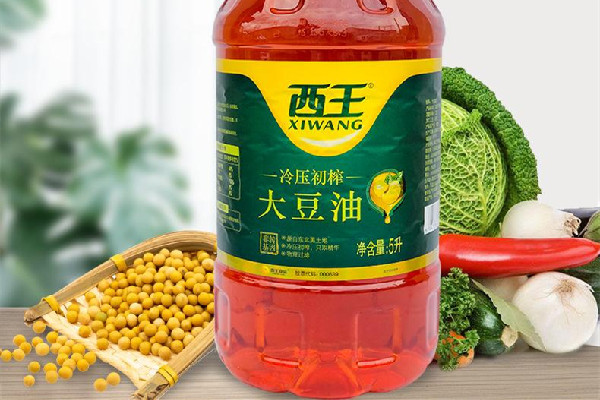 大豆油和菜籽油哪個(gè)好 大豆油的功效和作用 大豆油和菜籽油哪個(gè)好 大豆油的功效和作用