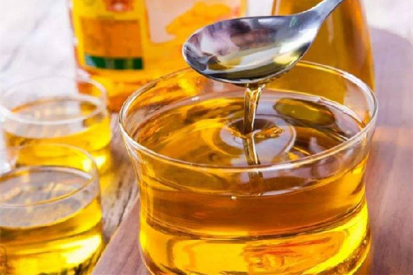 大豆油一級的好還是三級的好 大豆油一級和三級的區(qū)別 大豆油一級的好還是三級的好 大豆油一級和三級的區(qū)別