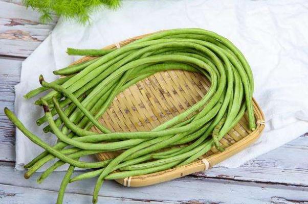 豆角沒(méi)炒熟會(huì)中毒嗎 豆角炒多久能熟 豆角沒(méi)炒熟會(huì)中毒嗎 豆角炒多久能熟